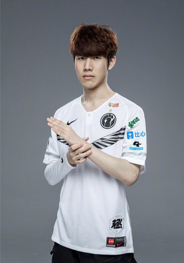 深受球迷的 深受球迷的